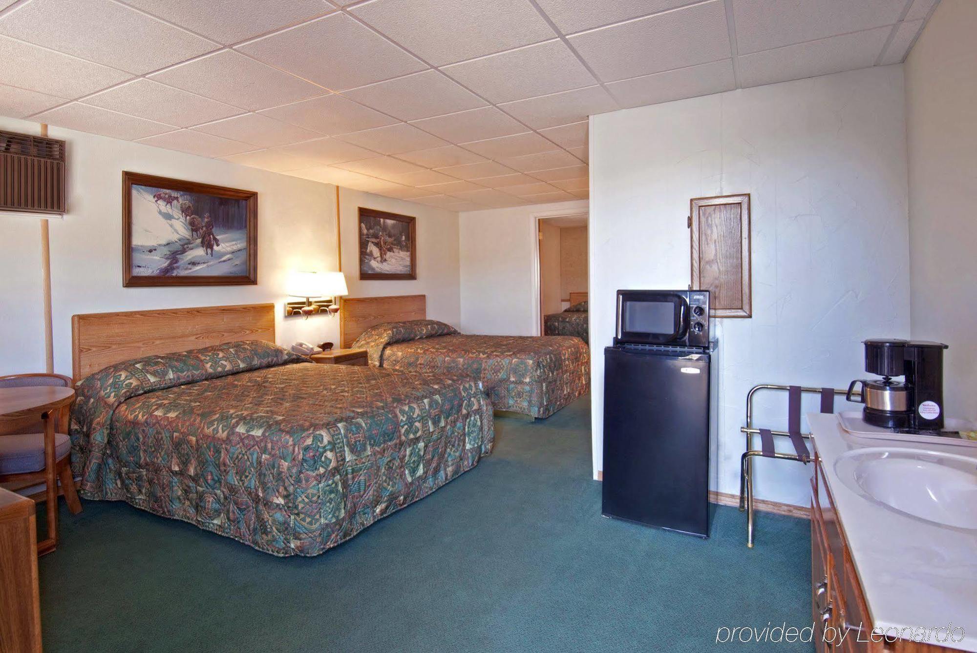 Dakota Cowboy Inn Custer Room photo